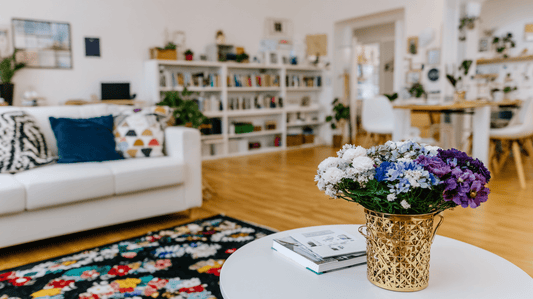 The Art of Organising: Secrets from Top Interior Designers - Capital Letter Signs